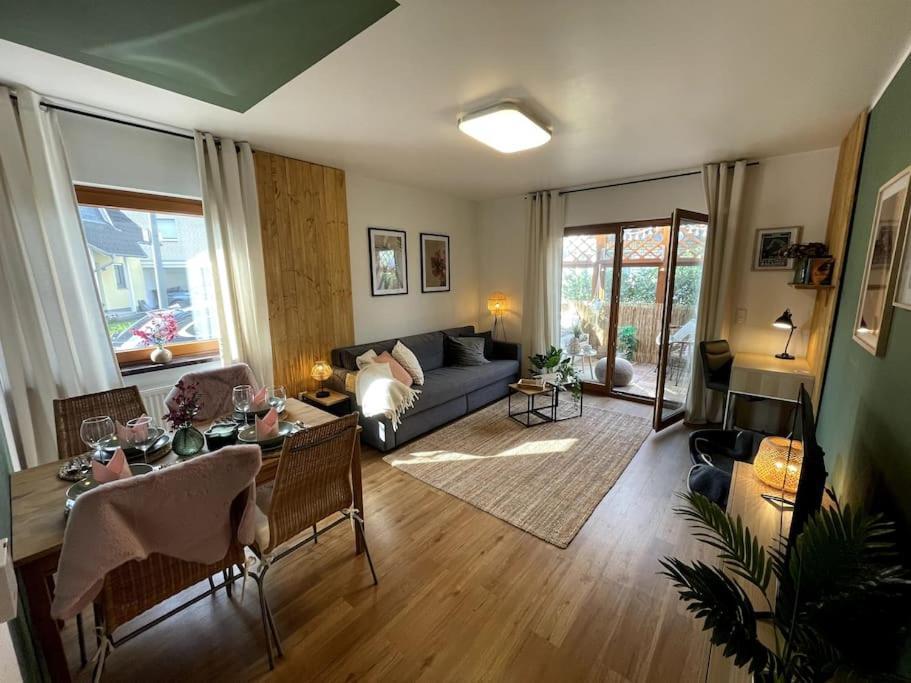Cozy Wilkipartment Bis 4 Pers - Hund - Netflix - Wlan - Wintergarten - Coffeebar - Popcorn Verl Exterior photo